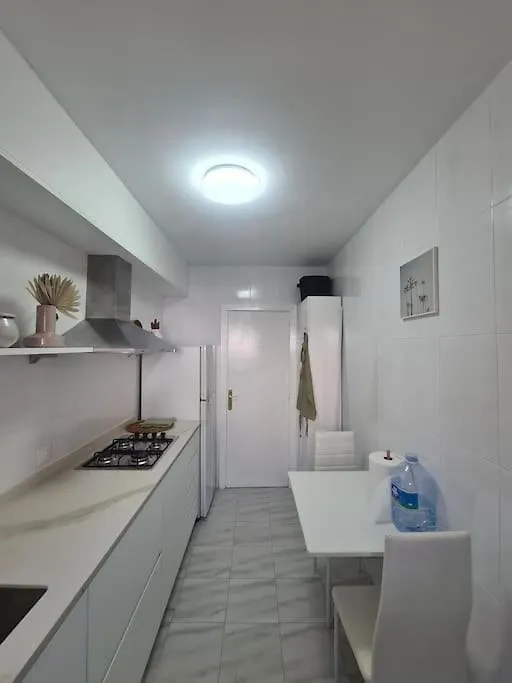 Nice Beachside 2-Bd Apt Near Barcelona Cunit 0*,  Ισπανία