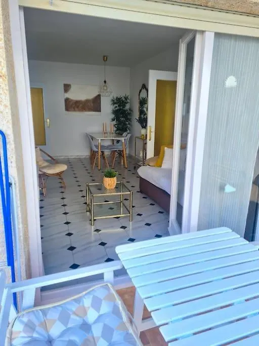 Διαμέρισμα Nice Beachside 2-Bd Apt Near Barcelona Cunit