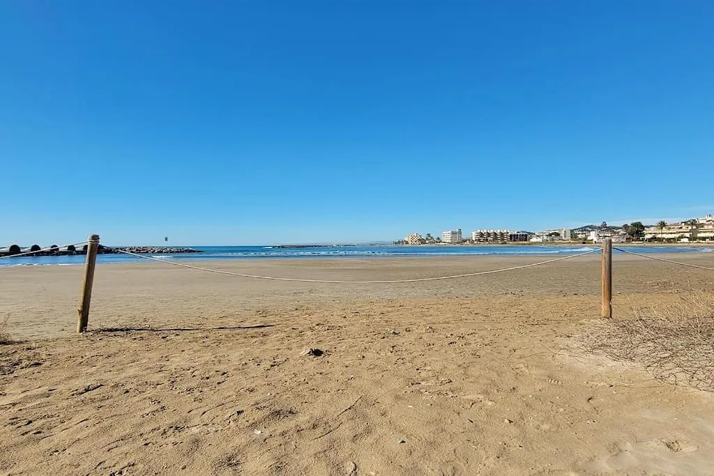 Διαμέρισμα Nice Beachside 2-Bd Apt Near Barcelona Cunit Ισπανία