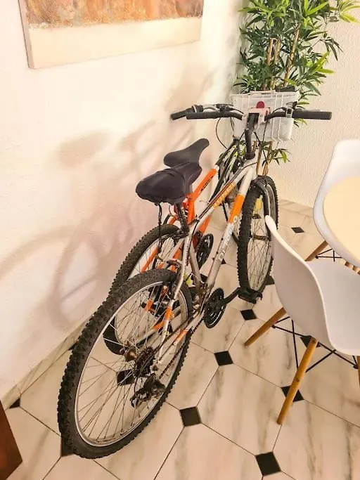 Nice Beachside 2-Bd Apt Near Barcelona Cunit